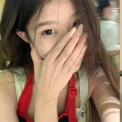 少女嬉春
